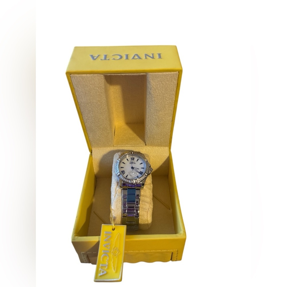 Angel Oyster Dial Ladies Watch - Picture 2 of 11